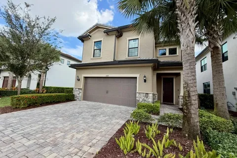 4628 E Pinehurst Trl E, Oakland Park FL 33309
