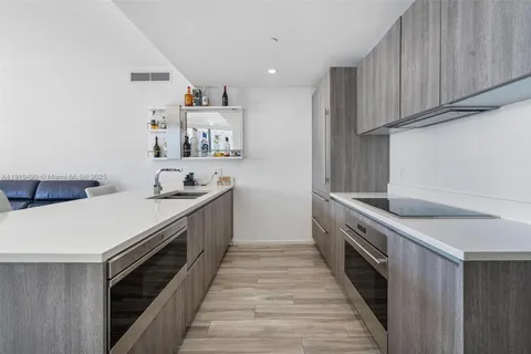 801 S Miami Ave # 3904, Miami FL 33130