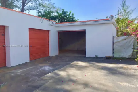 2114 Johnson St, Hollywood FL 33020