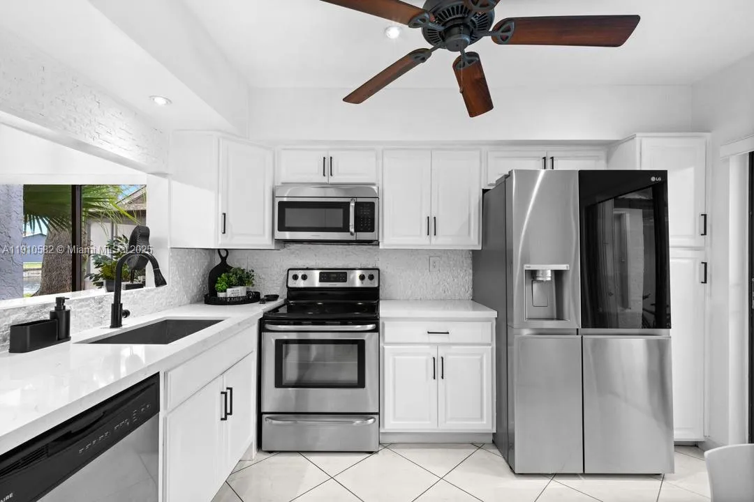 6417 W Pinehurst Cir W # E23, Tamarac FL 33321