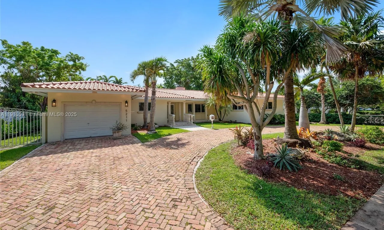 5211 Granada Blvd, Coral Gables FL 33146