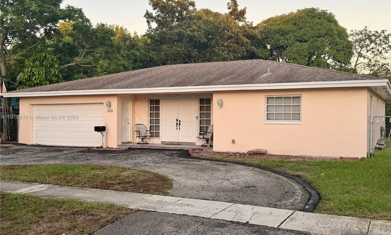 1830 NW 47th Ave, Lauderhill FL 33313