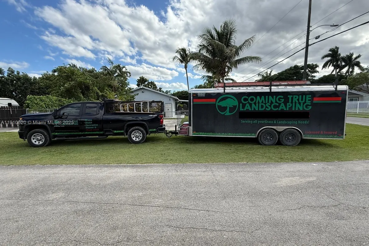 305 SW 9th Ave, Florida City FL 33034