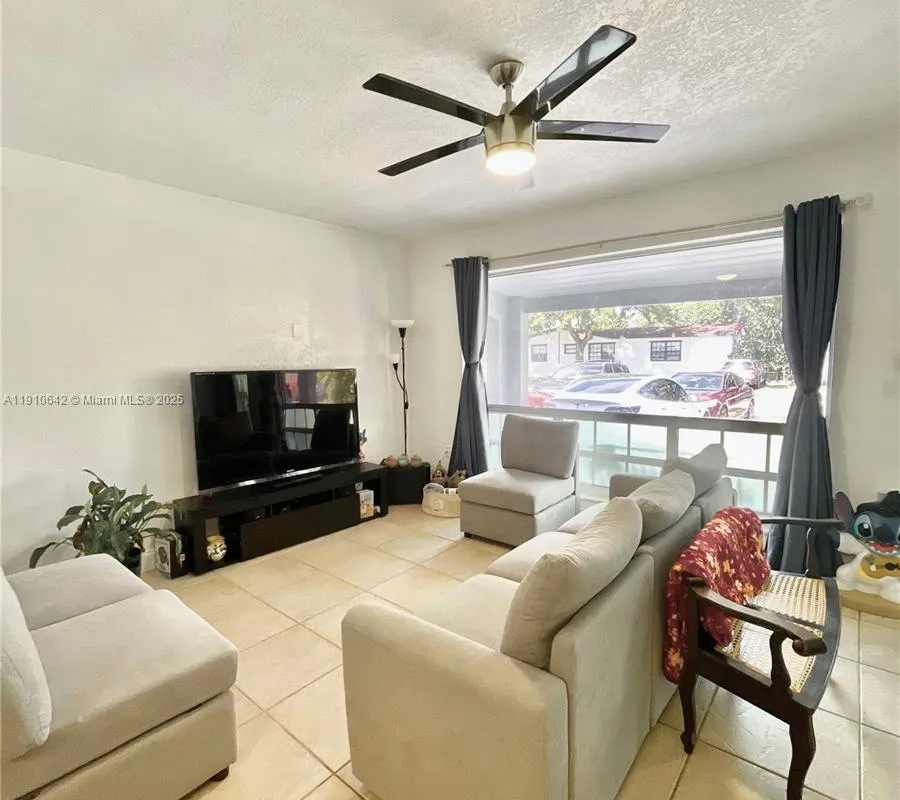 7560 Lasalle Blvd, Miramar FL 33023