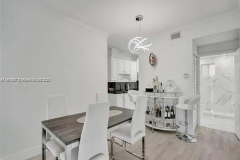 3374 W 80th St # 101, Hialeah FL 33018