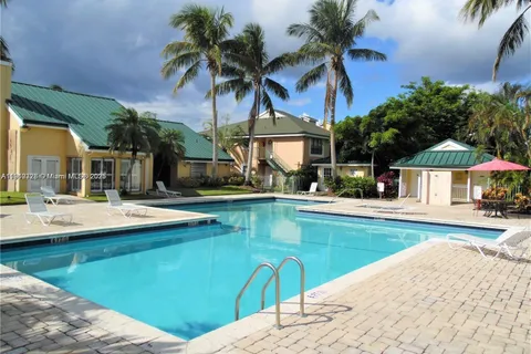 4086 N Pine Island Rd # 508, Sunrise FL 33351