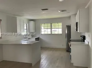 504 Sandpiper Cir, Delray Beach FL 33445