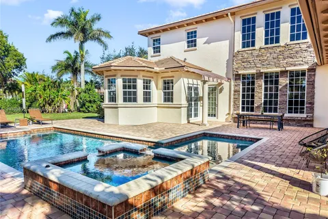 12008 NW 69th Ct, Parkland FL 33076