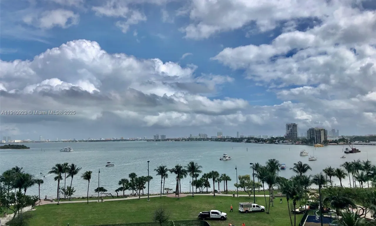 1800 N Bayshore Dr # 605, Miami FL 33132