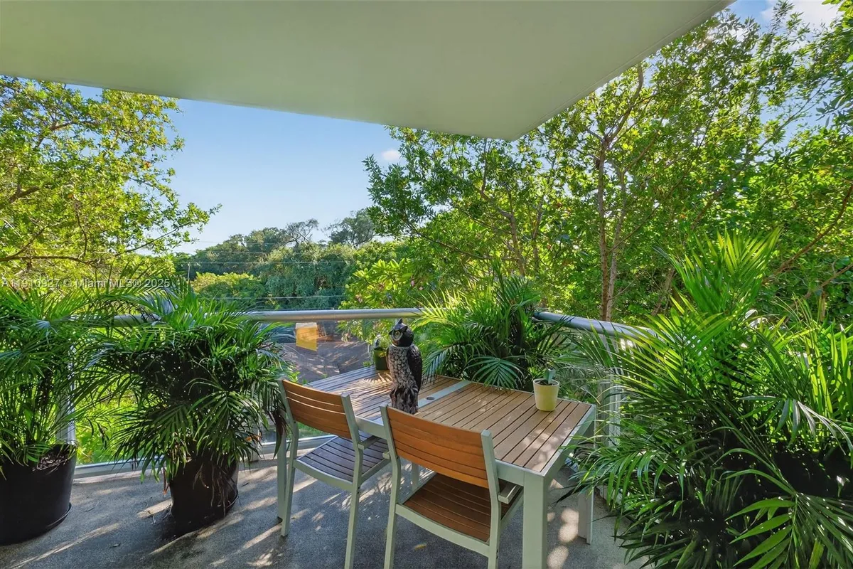 720 NE 62nd St # 311, Miami FL 33138