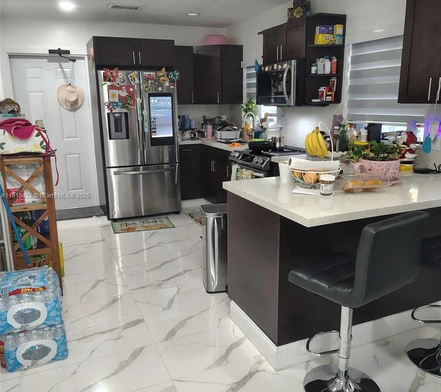 320 NW 2nd St, Florida City FL 33034