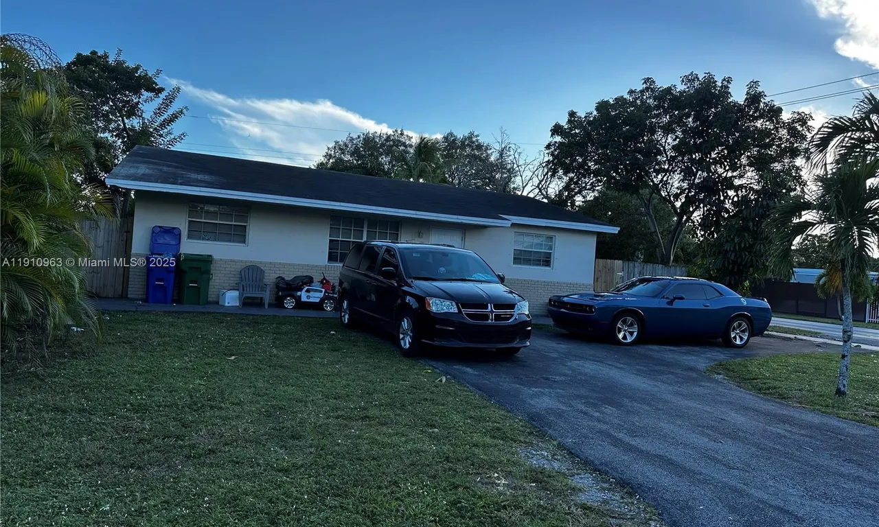 6136 SW 20th St, Miramar FL 33023