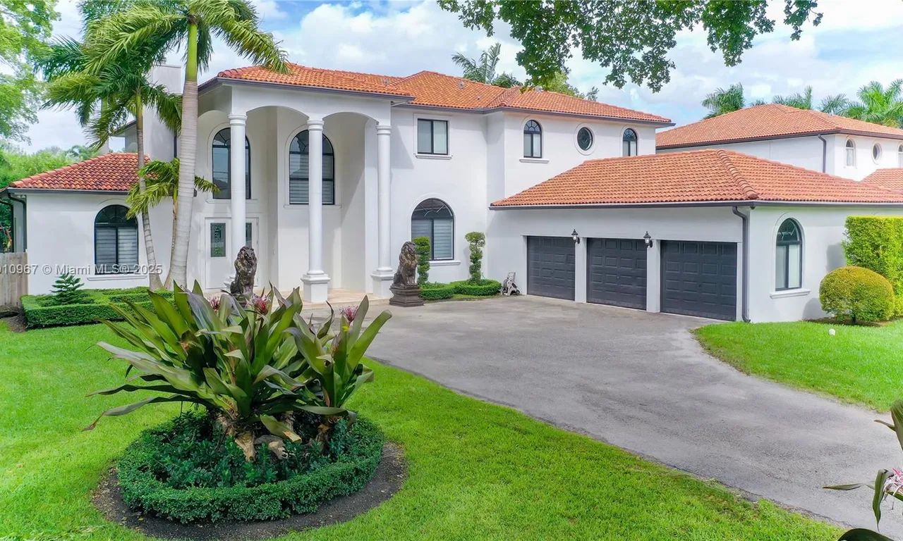 6950 SW 97th Ave, Miami FL 33173