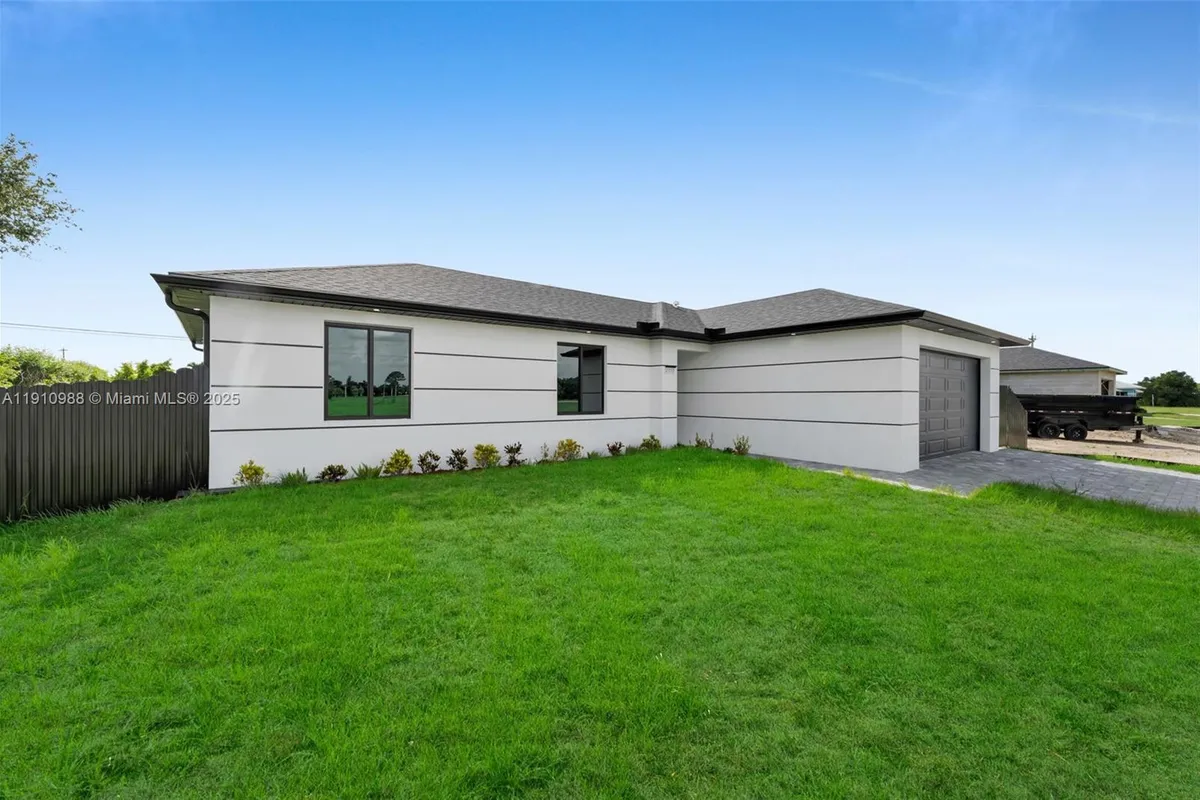 2310 NE 24th Ave, Cape Coral FL 33909