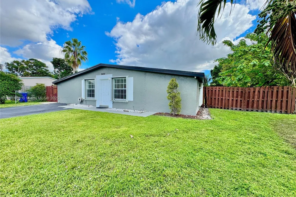 2462 NW 62nd Ter, Margate FL 33063