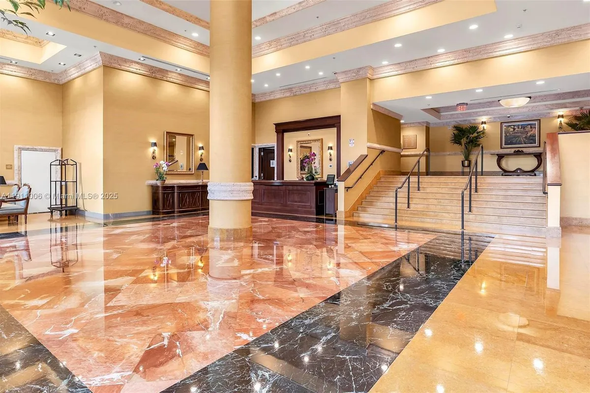 8390 SW 72nd Ave # 320, Miami FL 33143