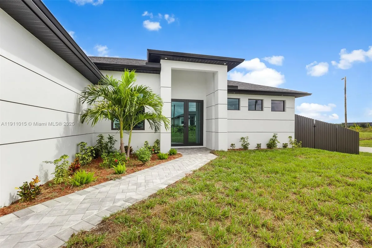 1309 NE 21st Ave, Cape Coral FL 33909