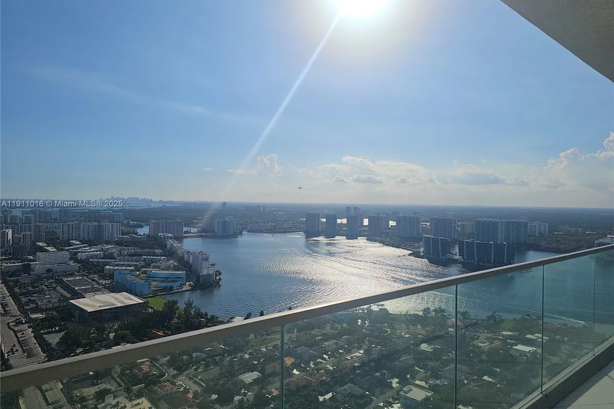 18975 Collins Ave # 4605, Sunny Isles Beach FL 33160