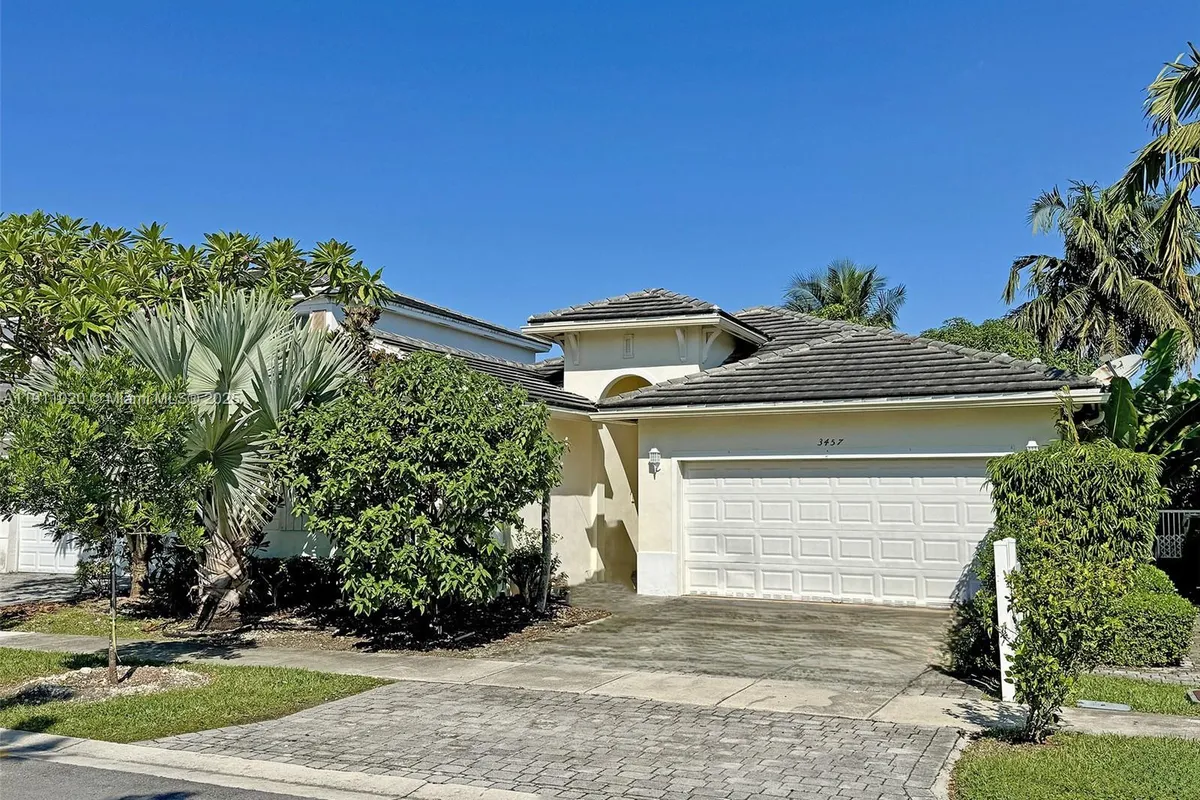 3457 NE 2nd St, Homestead FL 33033