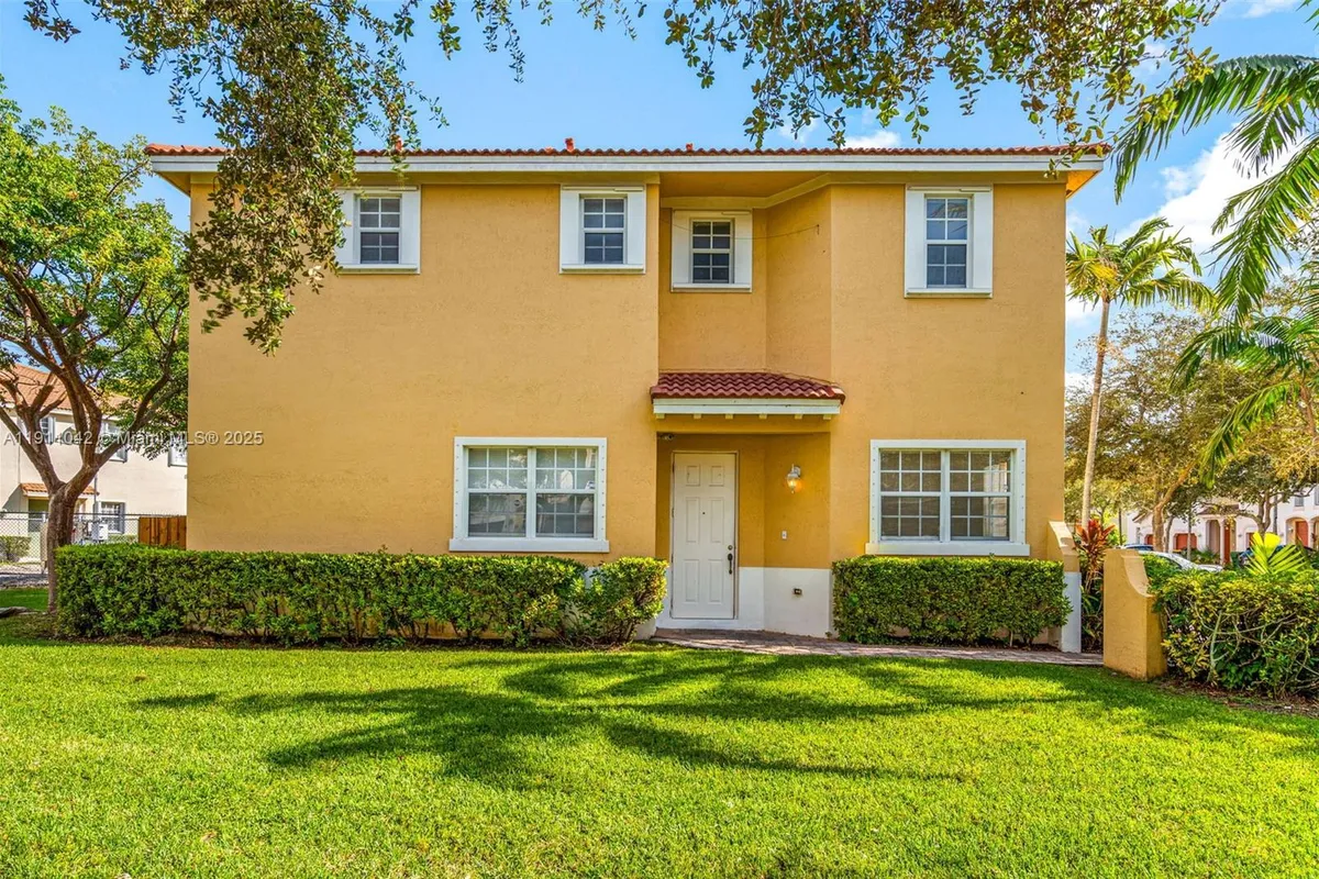 2109 NE 3rd Ct, Homestead FL 33033