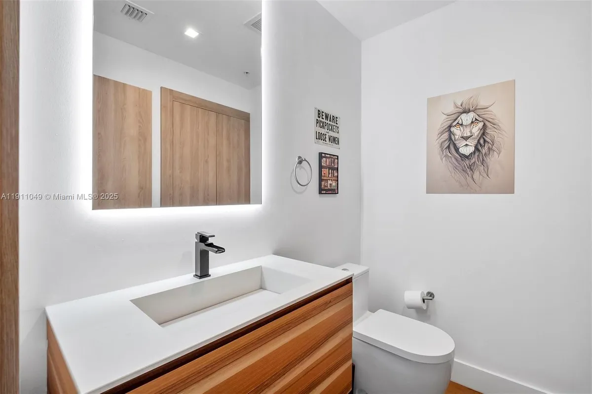 3470 E Coast Ave, Miami FL 33137