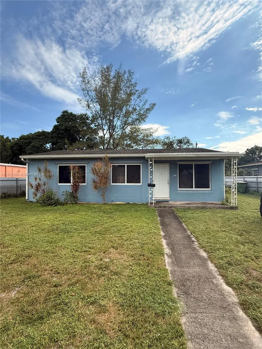 1110 NW 129th St, North Miami FL 33168