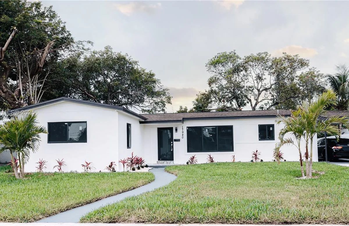 17940 NW 13th Ct, Miami Gardens FL 33169