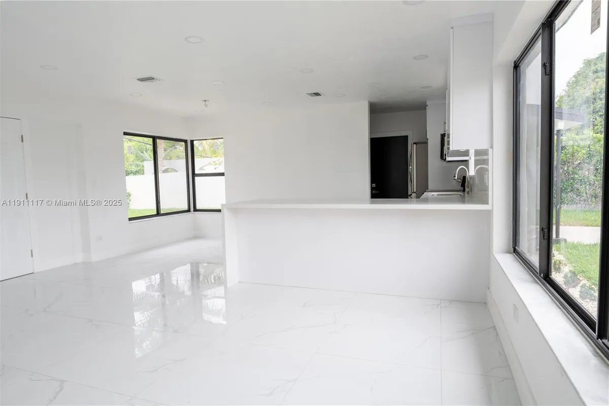 17940 NW 13th Ct, Miami Gardens FL 33169