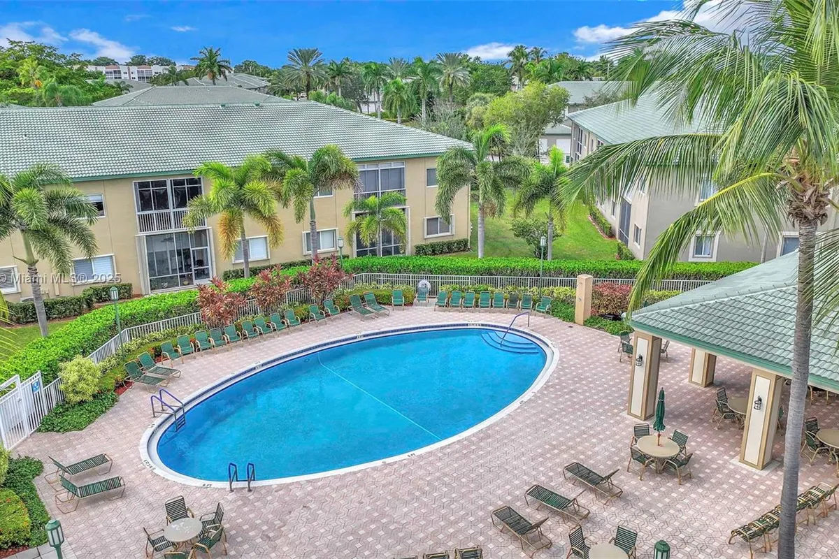 7921 E Exeter Blvd E # 202, Tamarac FL 33321