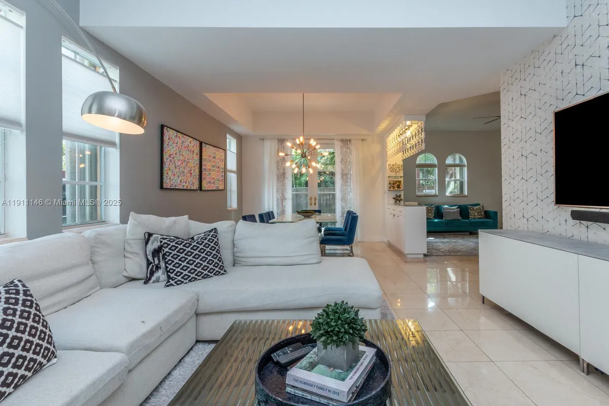 18395 NE 30th Ct # 18395, Aventura FL 33160