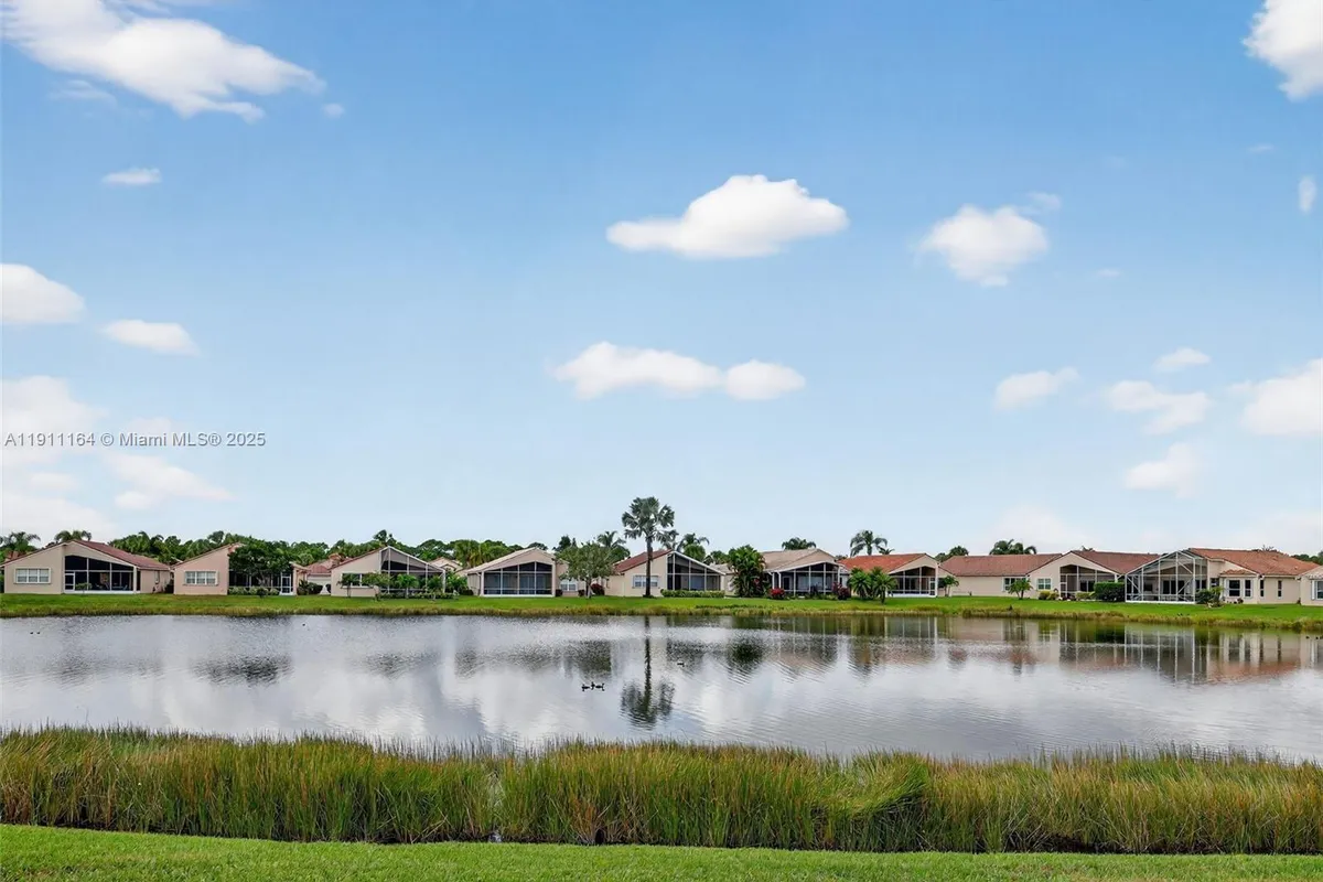 339 NW Shoreline Cir, Port St. Lucie FL 34986