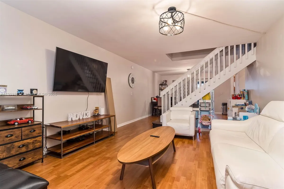 12152 SW 49th Ct, Cooper City FL 33330