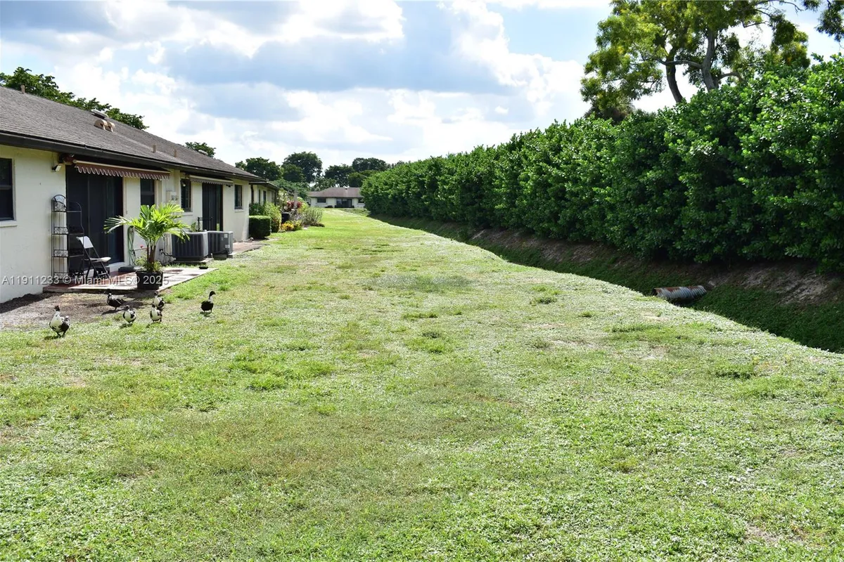 4867 Hawkwood Rd # B, Boynton Beach FL 33436