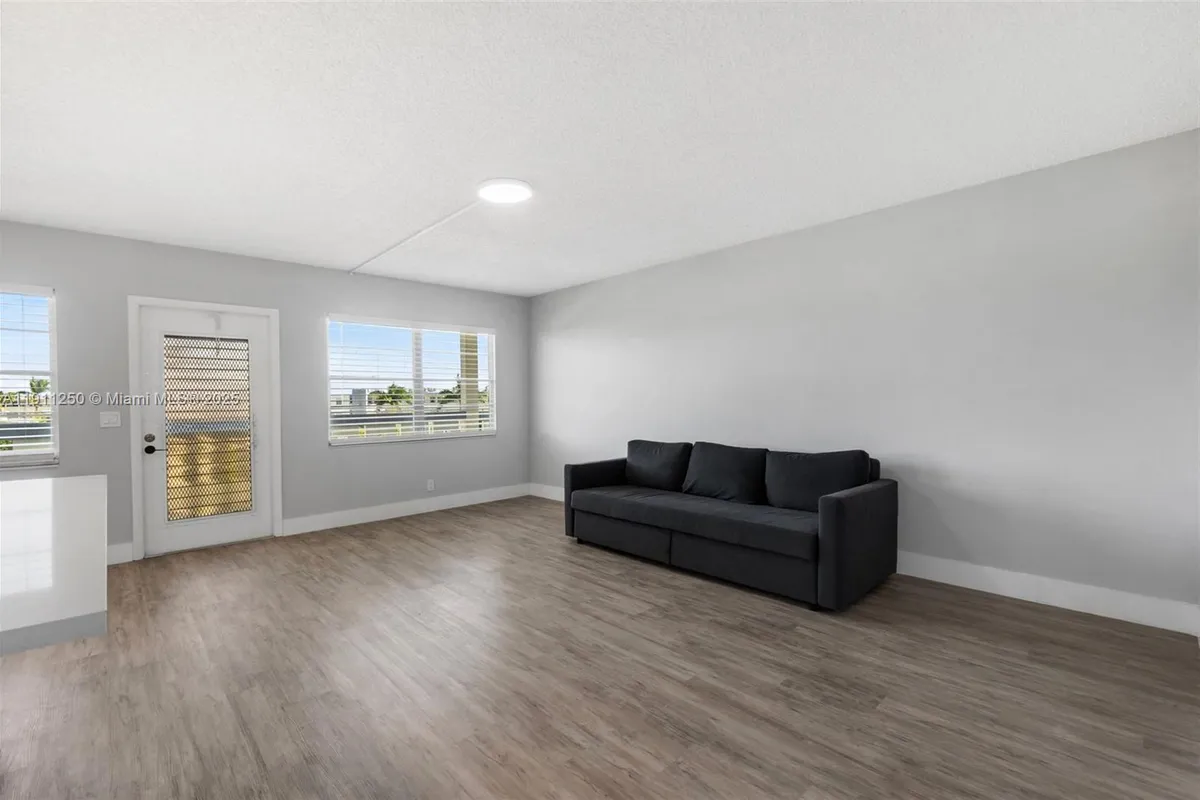 4025 Yarmouth B # 4025, Boca Raton FL 33434