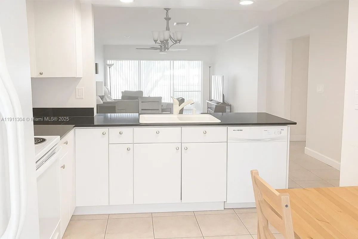 6530 NW 98th Ter # B25, Tamarac FL 33321