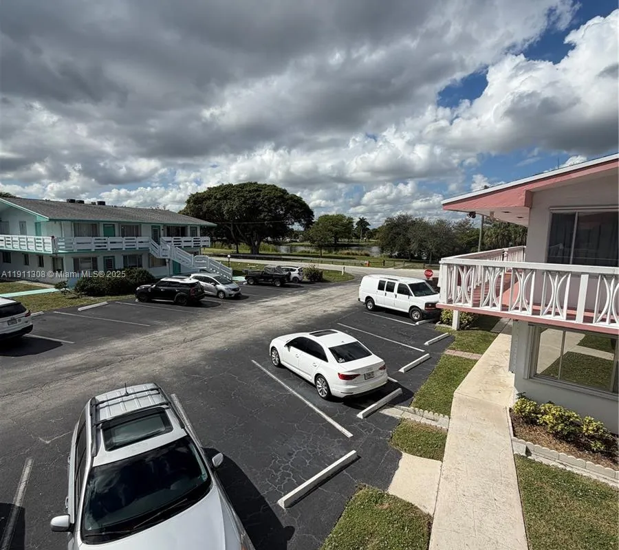 2286 lake Osborne dr # 16, Lake Worth FL 33461