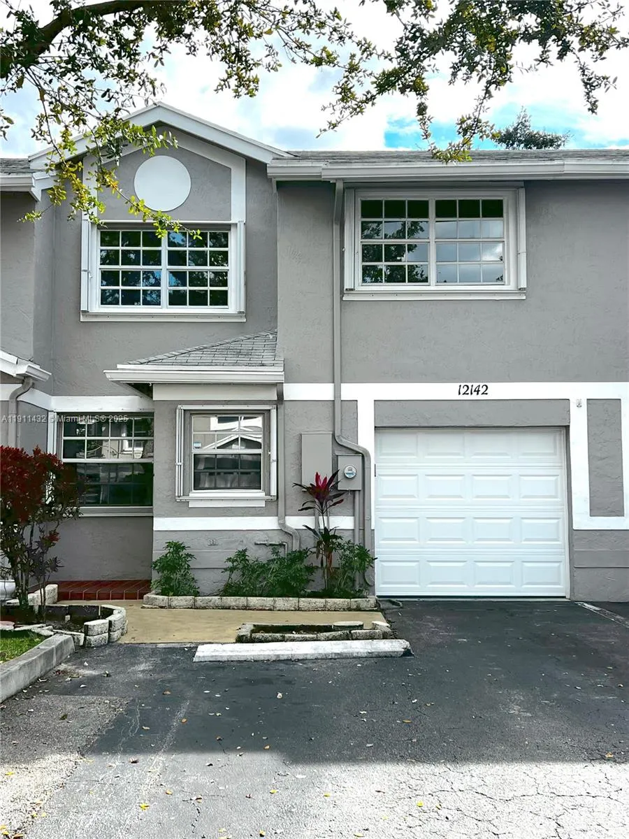 12142 SW 50th Ct, Cooper City FL 33330