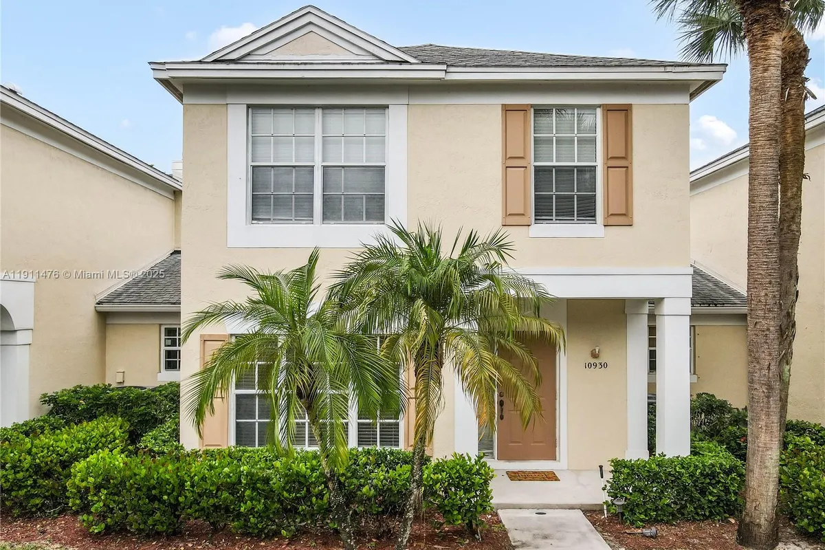10930 Jewel Box Ln, Tamarac FL 33321