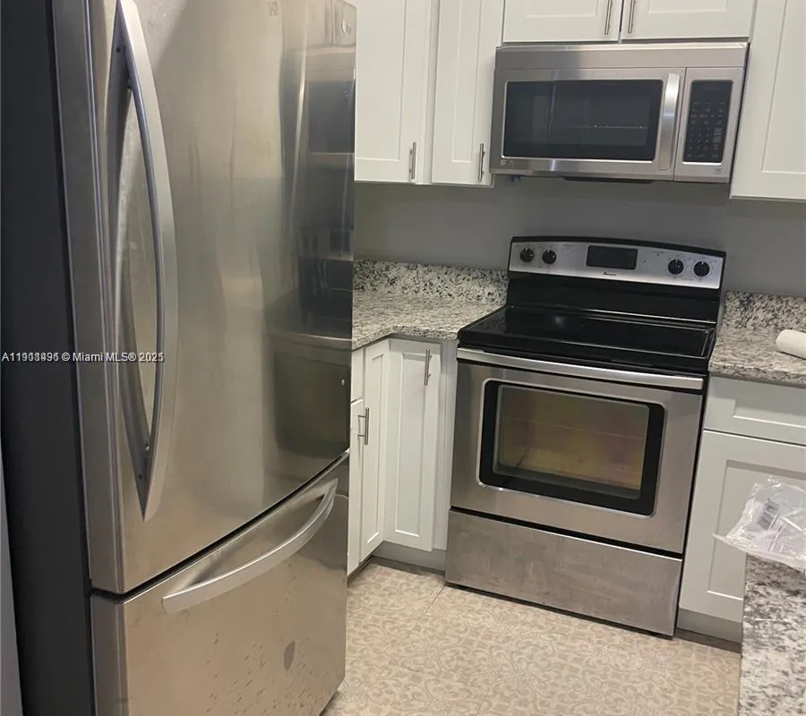 4513 Treehouse Ln # 11C, Tamarac FL 33319