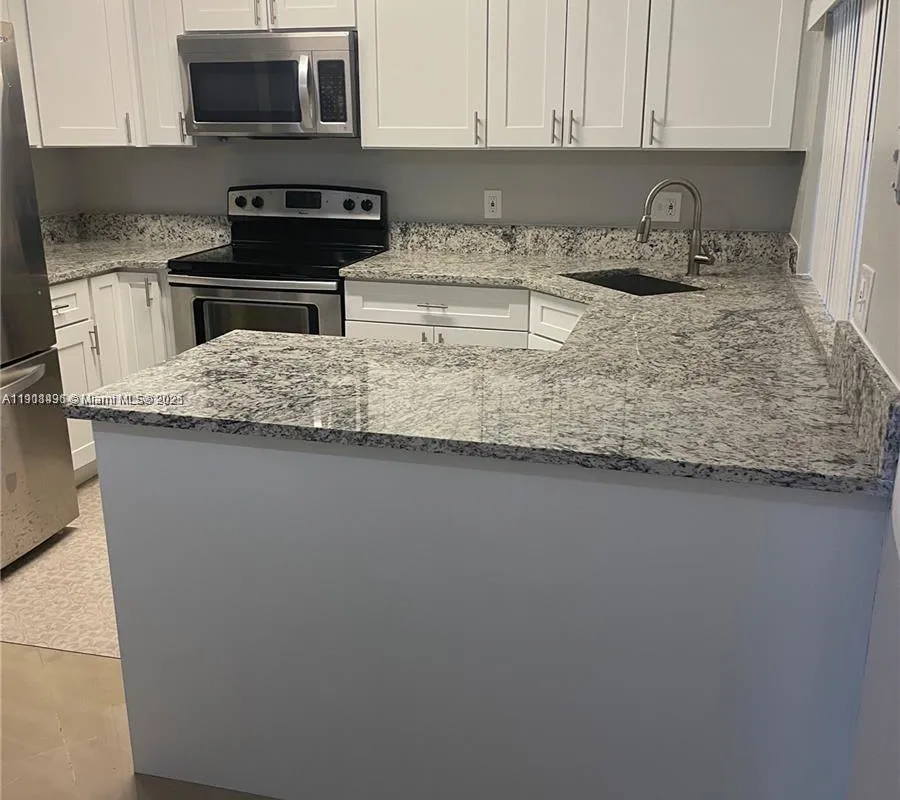 4513 Treehouse Ln # 11C, Tamarac FL 33319