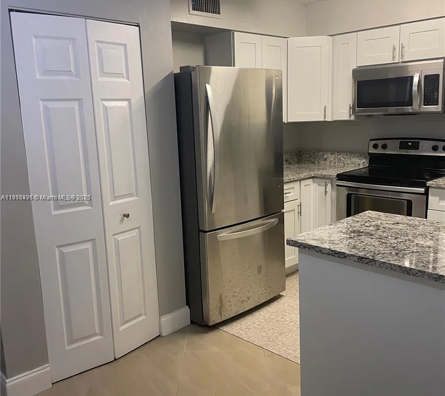 4513 Treehouse Ln # 11C, Tamarac FL 33319