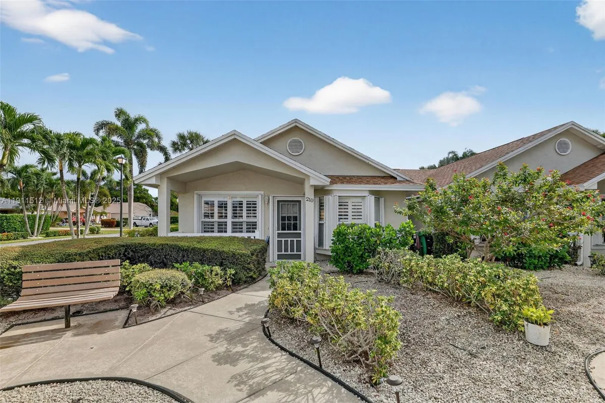 210 NW Zanzibar Pl, Port St. Lucie FL 34986