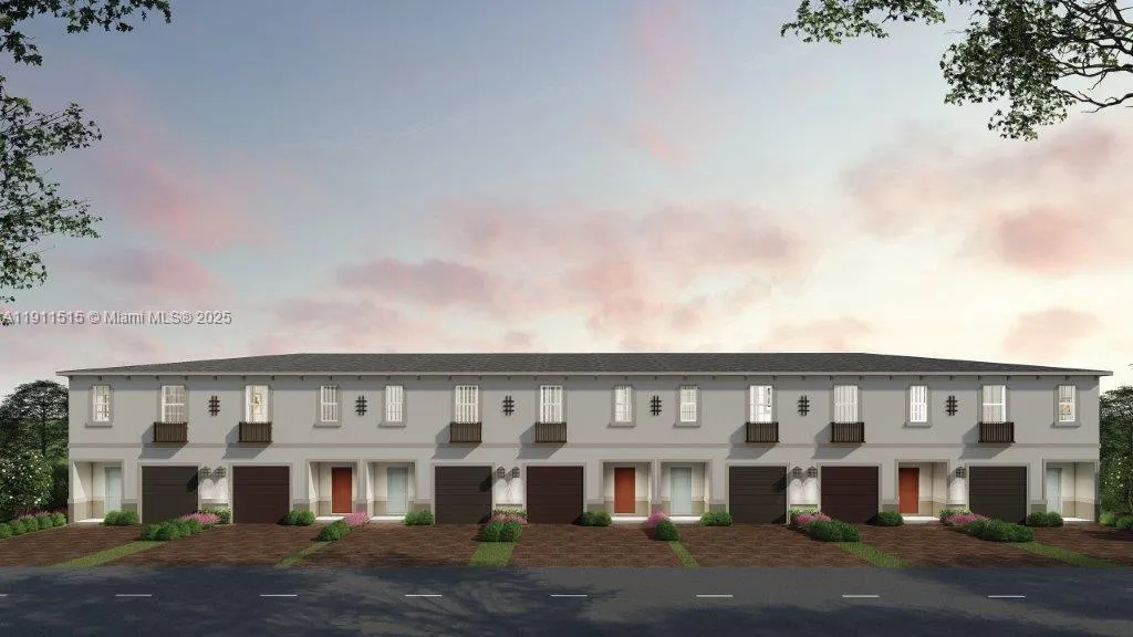 806 SW 11 Way, Florida City FL 33034