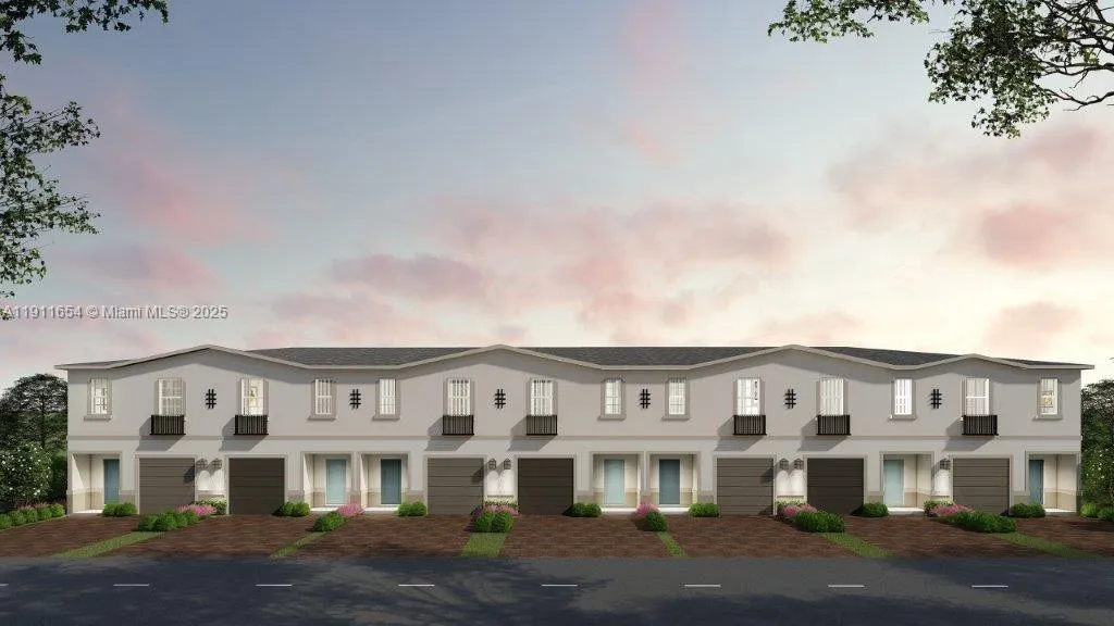 856 SW 11 Way, Florida City FL 33034