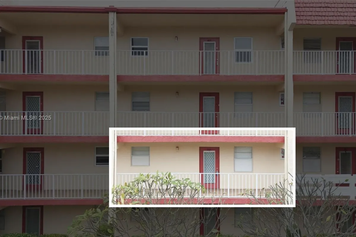 1035 Country Club Dr # 208, Margate FL 33063