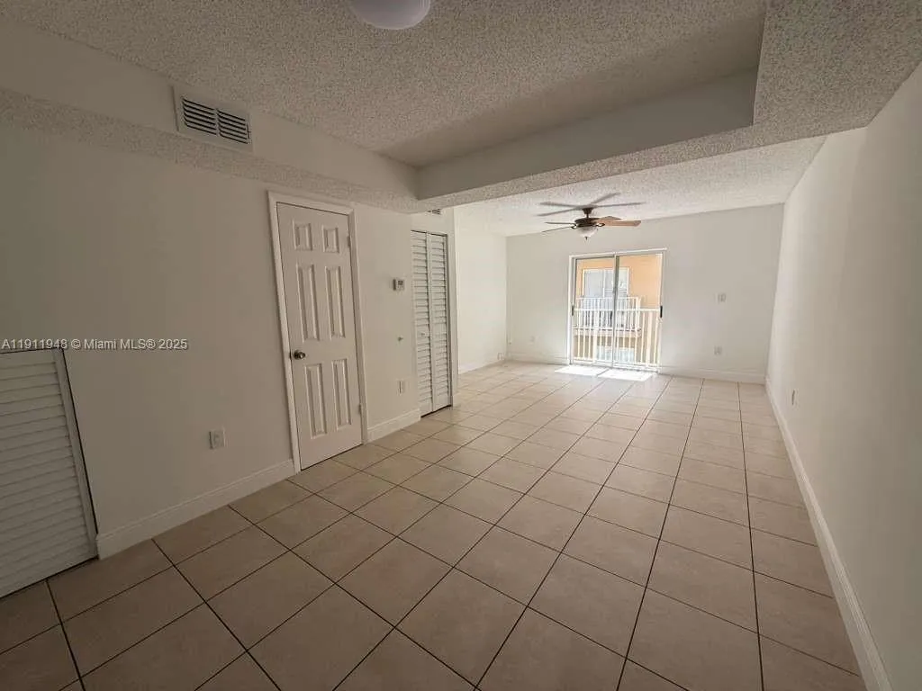 7785 W 30 CT # 202, Hialeah Gardens FL 33018