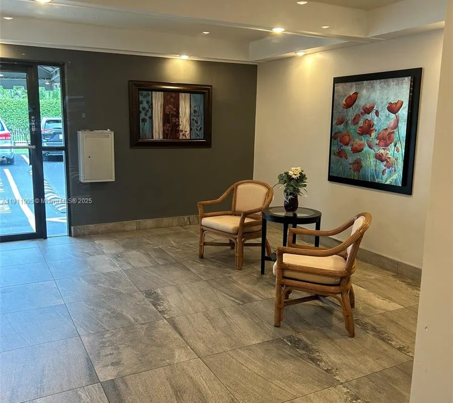 6200 NW 44th St # 312, Lauderhill FL 33319