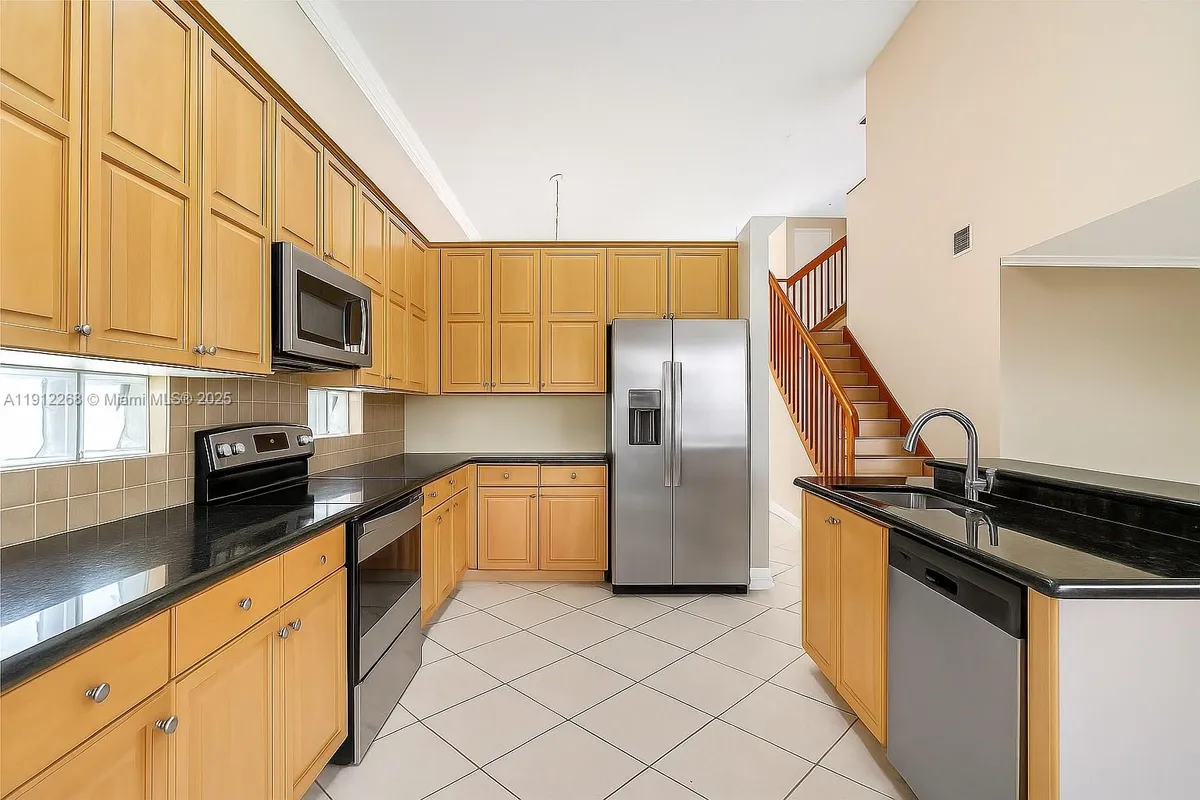 16285 SW 19th St, Miramar FL 33027