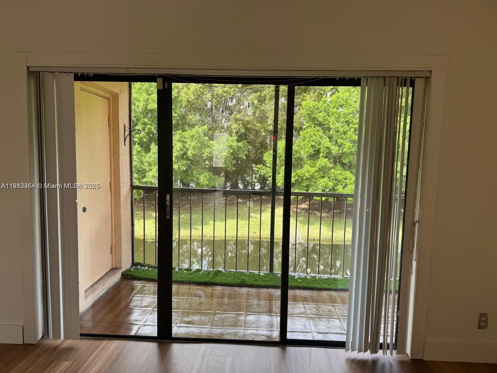 341 LAKEVIEW DR # 204, Weston FL 33326