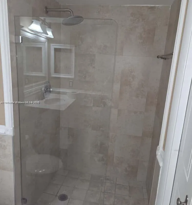 341 LAKEVIEW DR # 204, Weston FL 33326